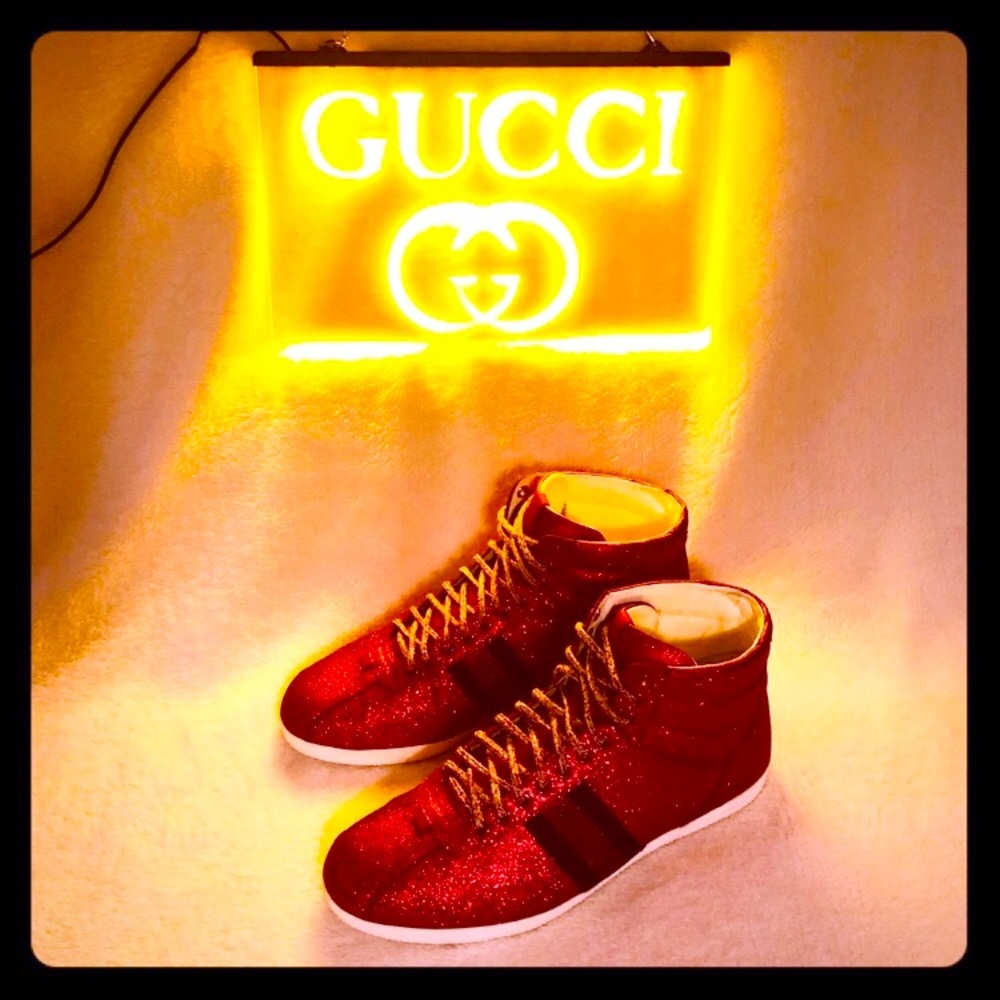 ✅SOLD✅ GUCCI RED GLITTER HIGH TOP SNEAKERS 9.5/10